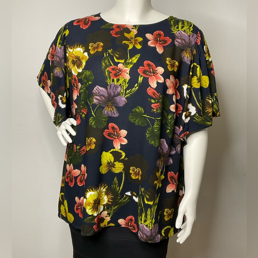 Junarose Floral Print Blouse sz 18 NWT